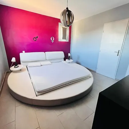 Prázdninový dům Superbe Avec Piscine Privee
