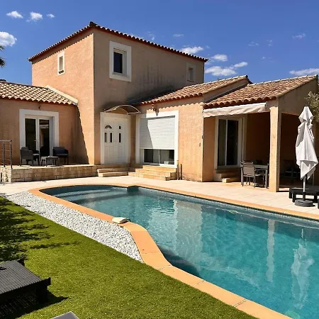 Superbe Avec Piscine Privee * Le Bosc (Herault)